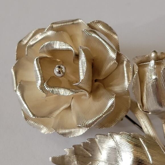 Vintage Floral Brooch - Artisan Sterling Silver with Bud - Picture 13 of 16